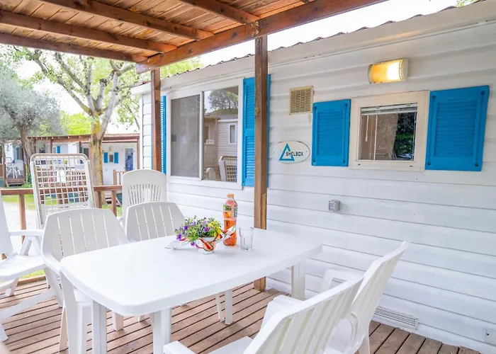 Happy Camp Mobile Homes In Karda Beach Camping